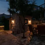 Kleine In Mit Privatem Balkon By Interhome